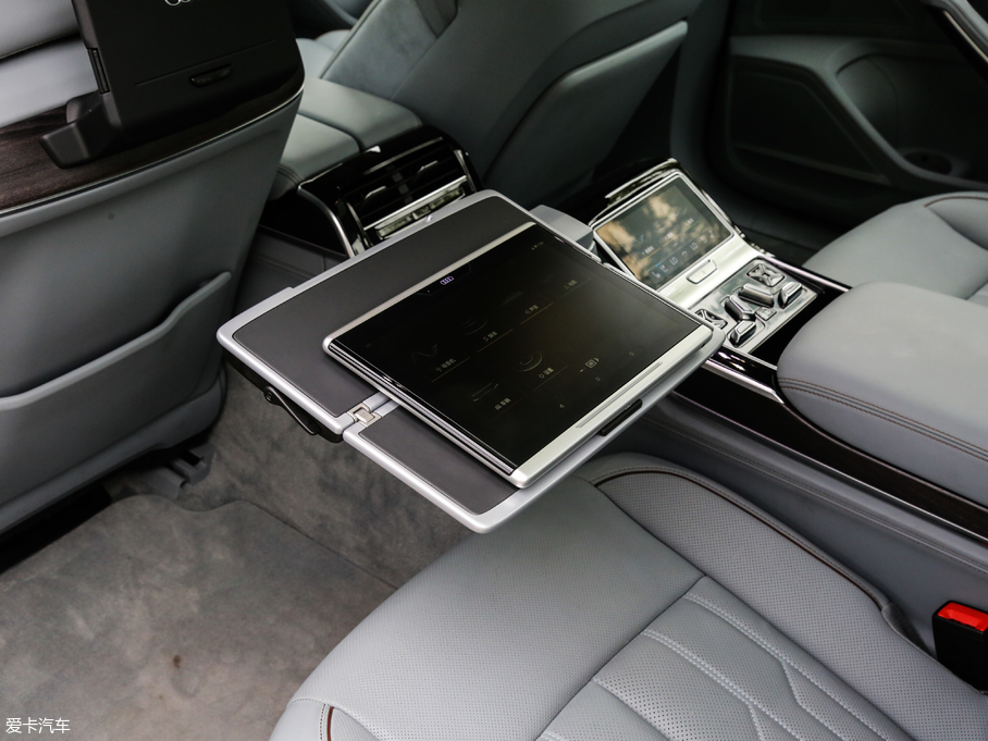 2018WA8 55TFSI quattro F