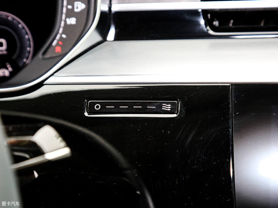 2018WA8 55TFSI quattro F