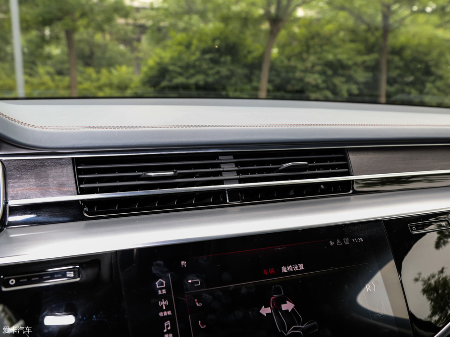 2018WA8 55TFSI quattro F