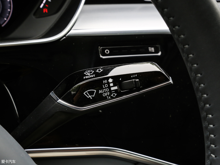 2018WA8 55TFSI quattro F