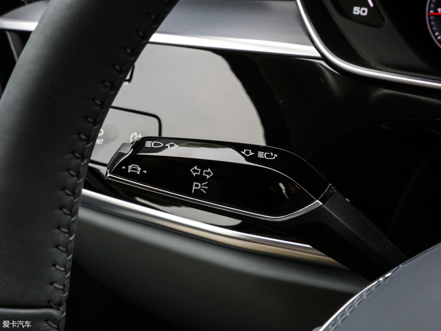 2018WA8 55TFSI quattro F