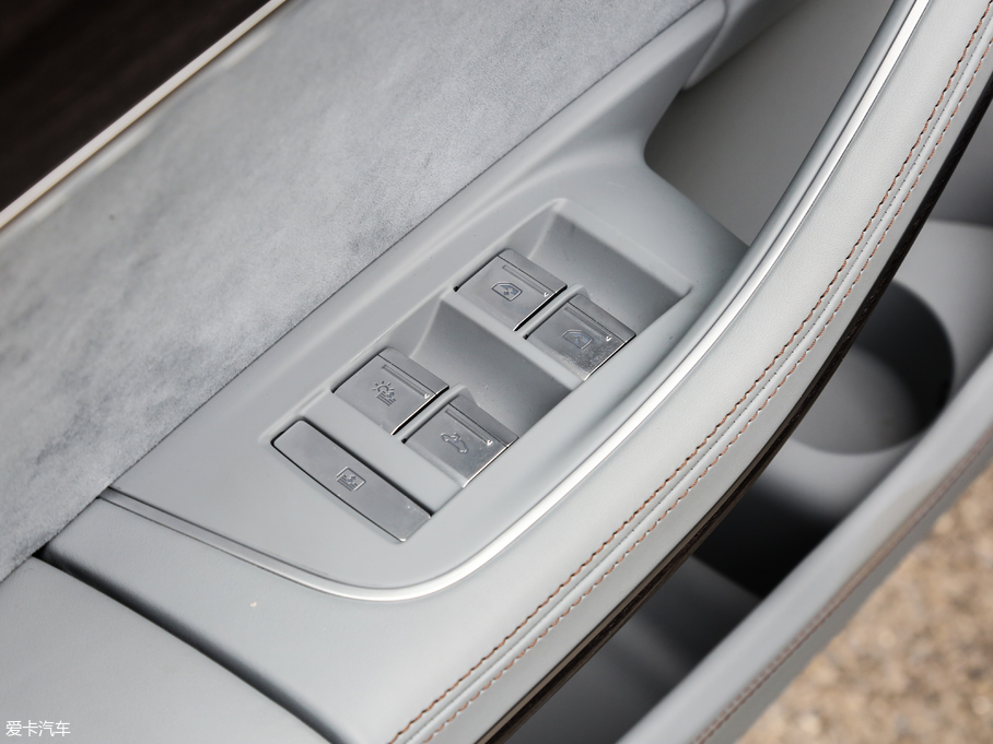 2018WA8 55TFSI quattro F