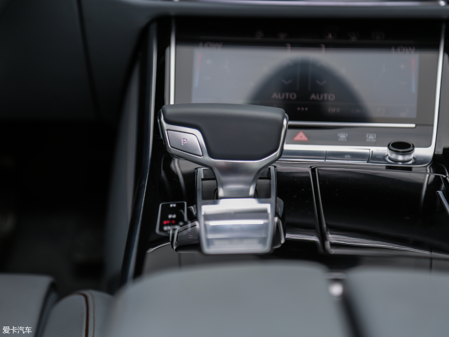 2018WA8 55TFSI quattro F