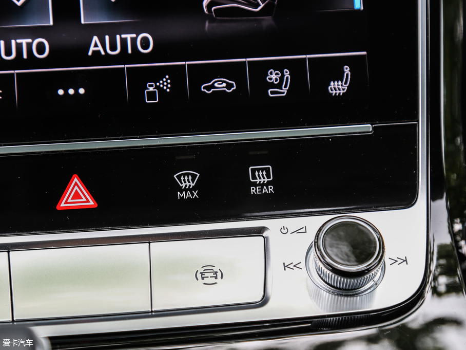 2018WA8 55TFSI quattro F