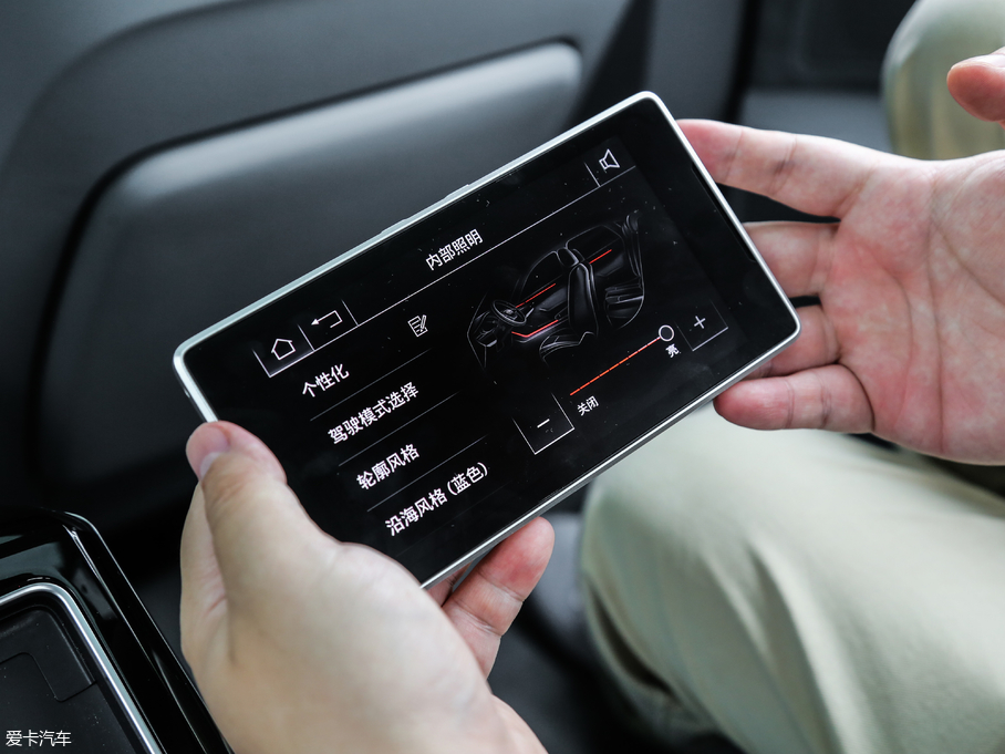 2018WA8 55TFSI quattro F