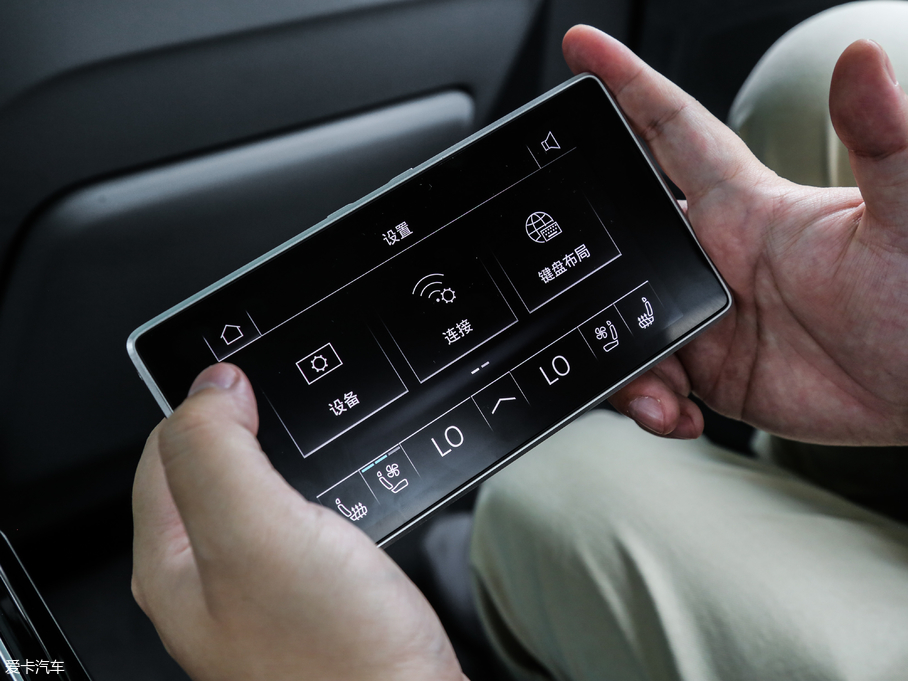 2018WA8 55TFSI quattro F