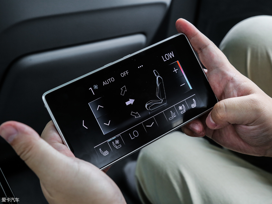 2018WA8 55TFSI quattro F