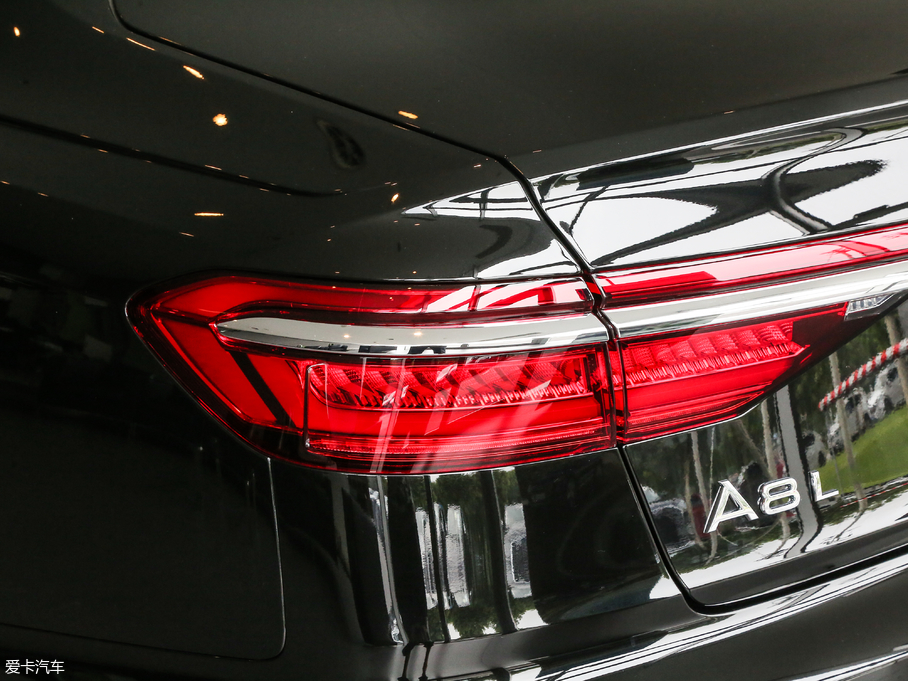 2018WA8 55TFSI quattro A