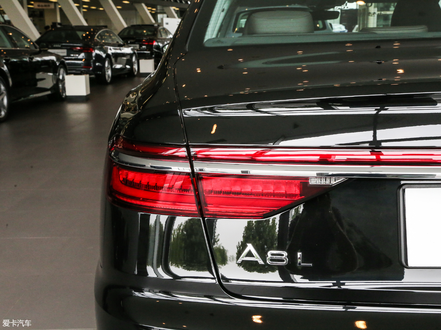 2018WA8 55TFSI quattro A