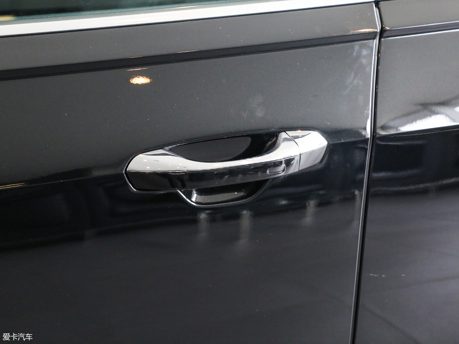 2018WA8 55TFSI quattro A