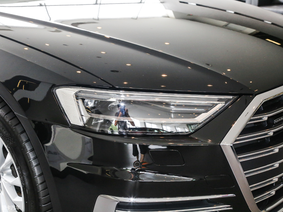 2018WA8 55TFSI quattro A