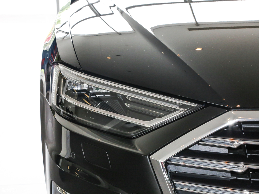 2018WA8 55TFSI quattro A