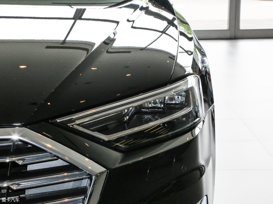 2018WA8 55TFSI quattro A