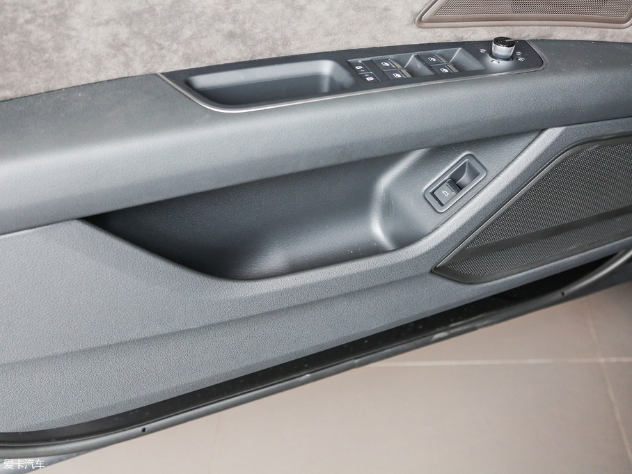 2018WA8 55TFSI quattro A