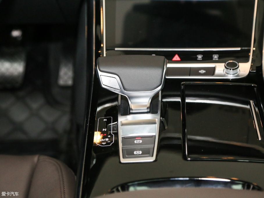 2018WA8 55TFSI quattro A