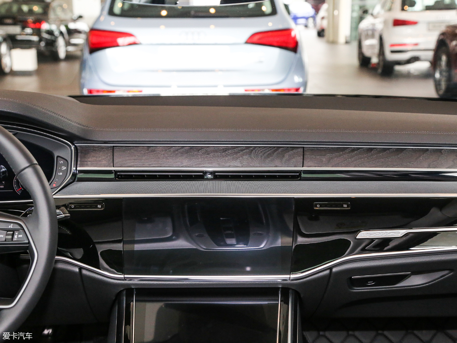 2018WA8 55TFSI quattro A