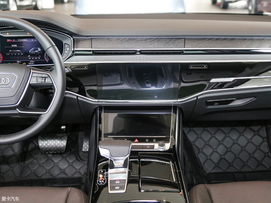 2018WA8 55TFSI quattro A