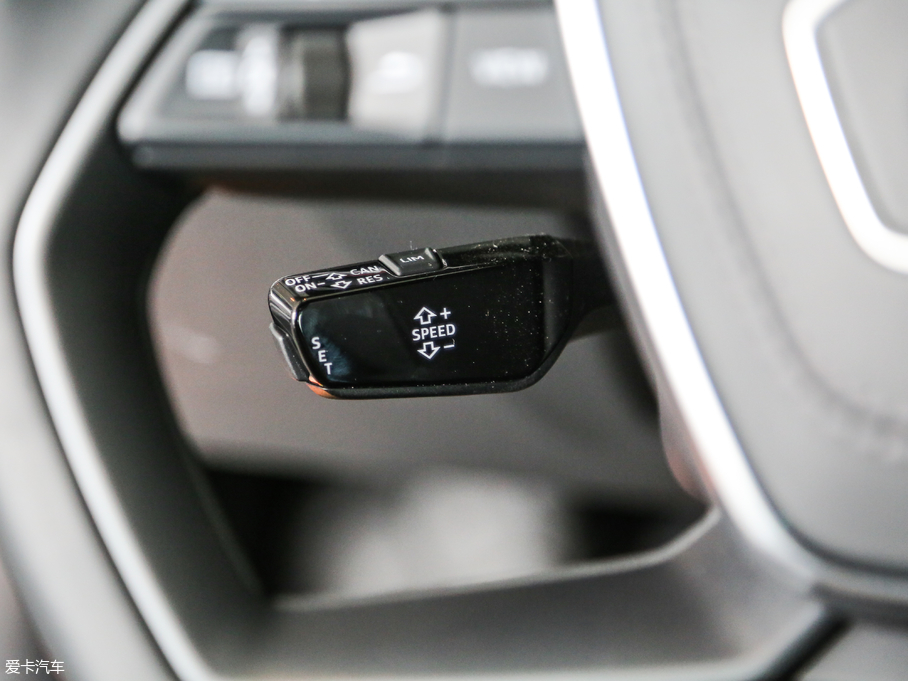 2018WA8 55TFSI quattro A