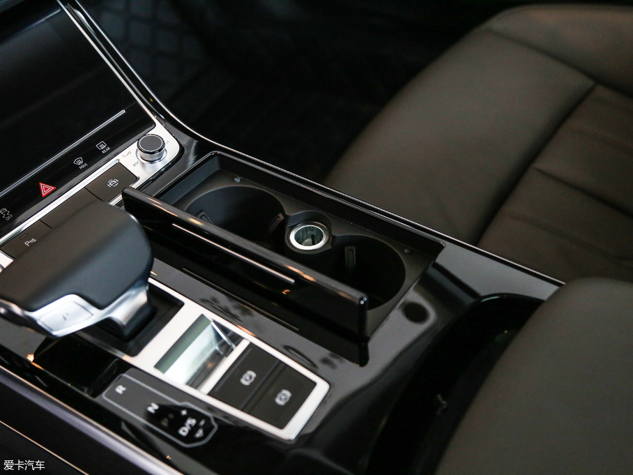 2018WA8 55TFSI quattro A