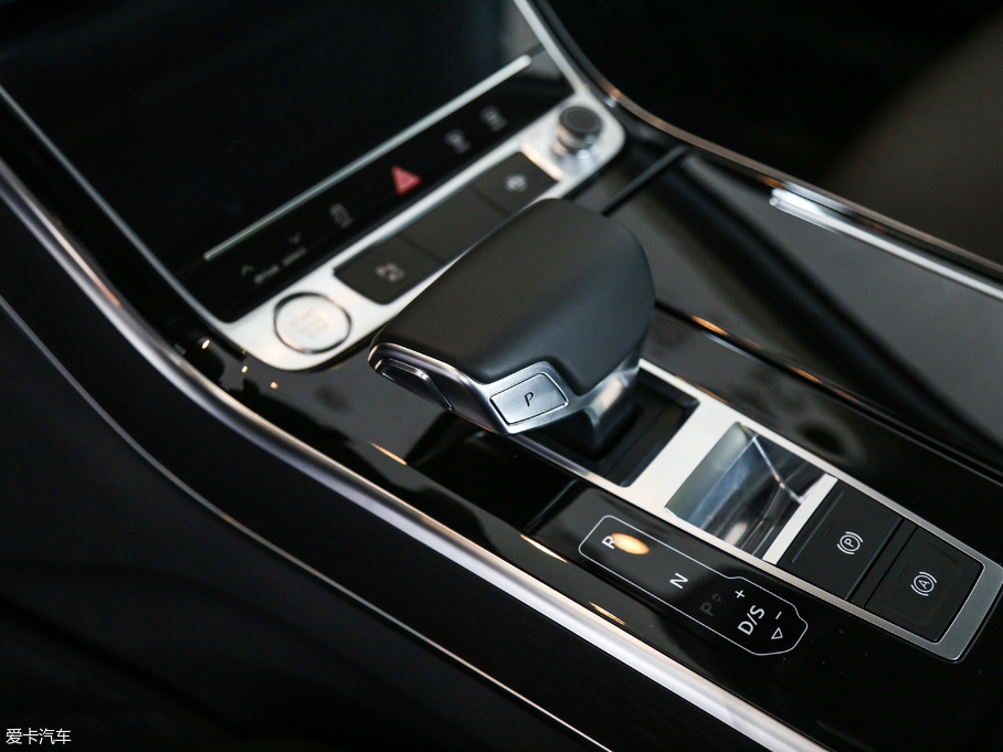 2018WA8 55TFSI quattro A