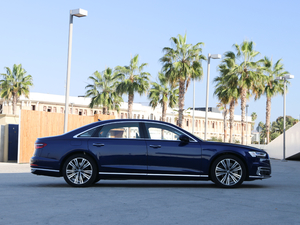 2018款A8L 基本型 整体外观