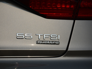 201855TFSI quattro A ^