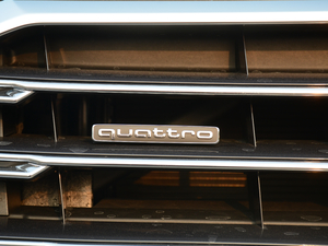 201855TFSI quattro A ^