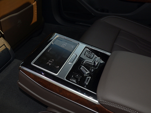 201855TFSI quattro A п؅^(q)