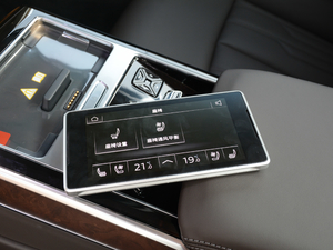 201855TFSI quattro A п؅^(q)