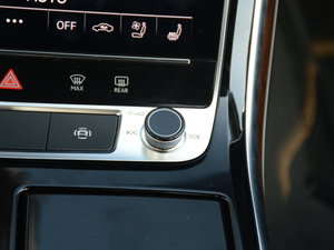 201855TFSI quattro A п؅^