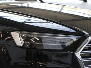 201855TFSI quattro ӢͶŰ ^