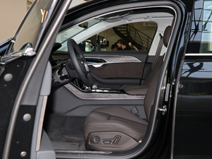 201855TFSI quattro ӢͶŰ ǰſg