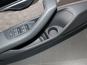 201855TFSI quattro ӢͶŰ g