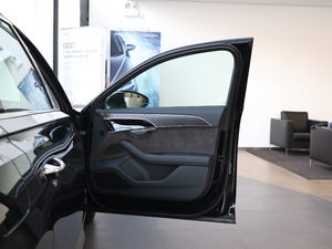 201855TFSI quattro ӢͶŰ g