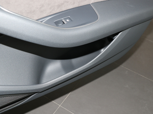 201855TFSI quattro ӢͶŰ g