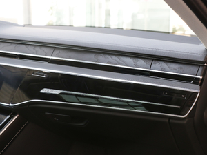 201855TFSI quattro ӢͶŰ g