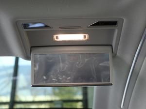 201855TFSI quattro ӢͶŰ g