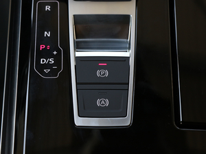 201855TFSI quattro ӢͶŰ v܇Ƅ