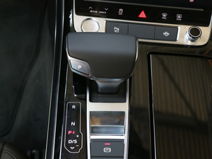 201855TFSI quattro ӢͶŰ п؅^(q)