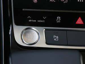 201855TFSI quattro ӢͶŰ п؅^(q)