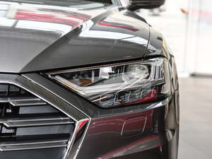 201855TFSI quattro ͶŰ 