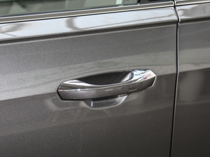 201855TFSI quattro ͶŰ {T