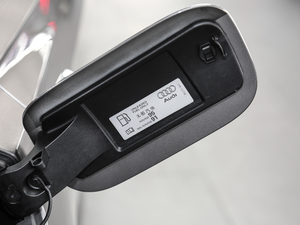 201855TFSI quattro ͶŰ ^