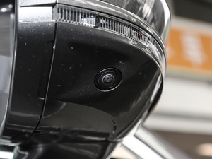 201855TFSI quattro ͶŰ ^