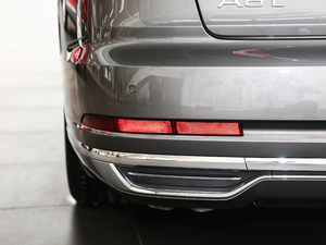 201855TFSI quattro ͶŰ ^