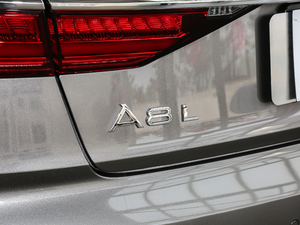 201855TFSI quattro ͶŰ ^