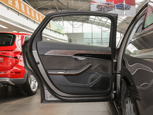 201855TFSI quattro ͶŰ ܇T