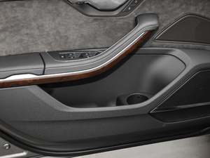 201855TFSI quattro ͶŰ g