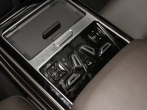 201855TFSI quattro ͶŰ g