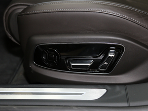 201855TFSI quattro ͶŰ {{